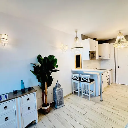 Alquilaeasy Benal Apartament *